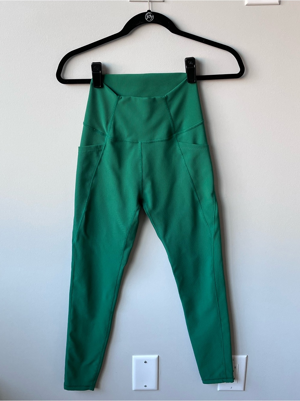 WILO The Label Ribbed Pockets Athletic Leggings 24” Women’s Size Small Green